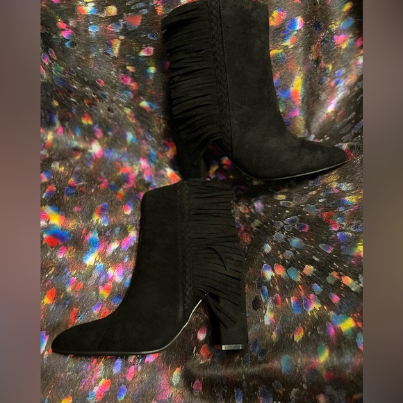NIB 🖤 Bootie - Picture 4 of 4